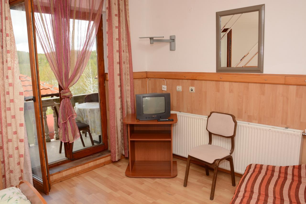 Mm Narcis Bed and Breakfast Vlasina Rid Eksteriør billede